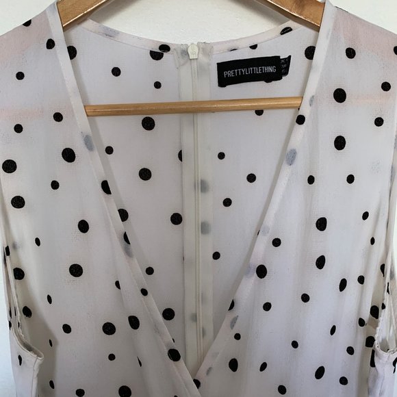 PrettyLittleThing White & Black Polka Dot Jumpsuit - Picture 5 of 10